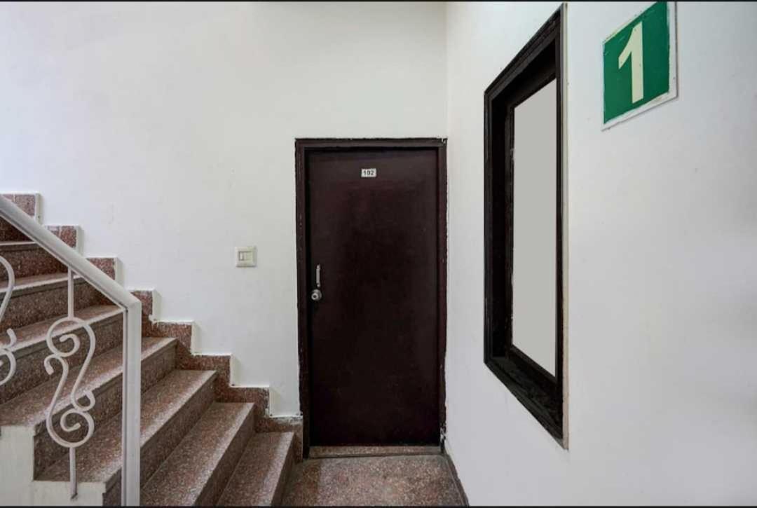 Hotel O Anshu B&B Nueva Delhi Exterior foto